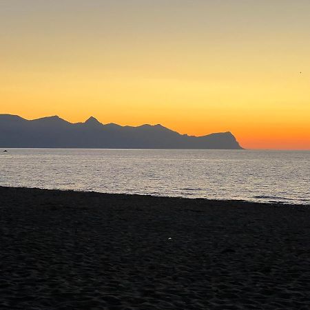 Casa Vacanze Il Girasole Balestrate Exterior foto